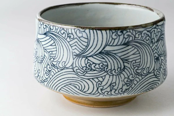 Aranami Waves Pattern Matcha Bowl in Wooden Gift Box - Image 4