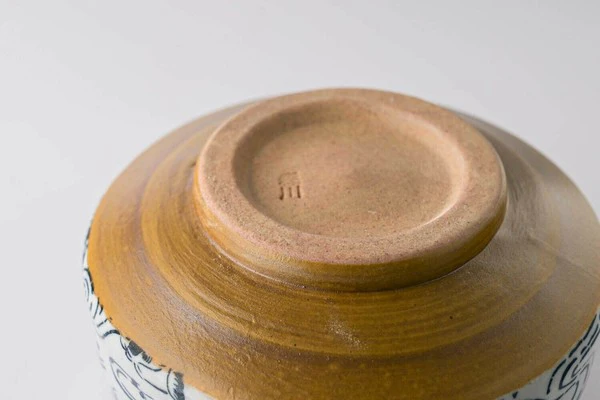 Carp in Waves Pattern Matcha Bowl in Wooden Gift Box - Image 5