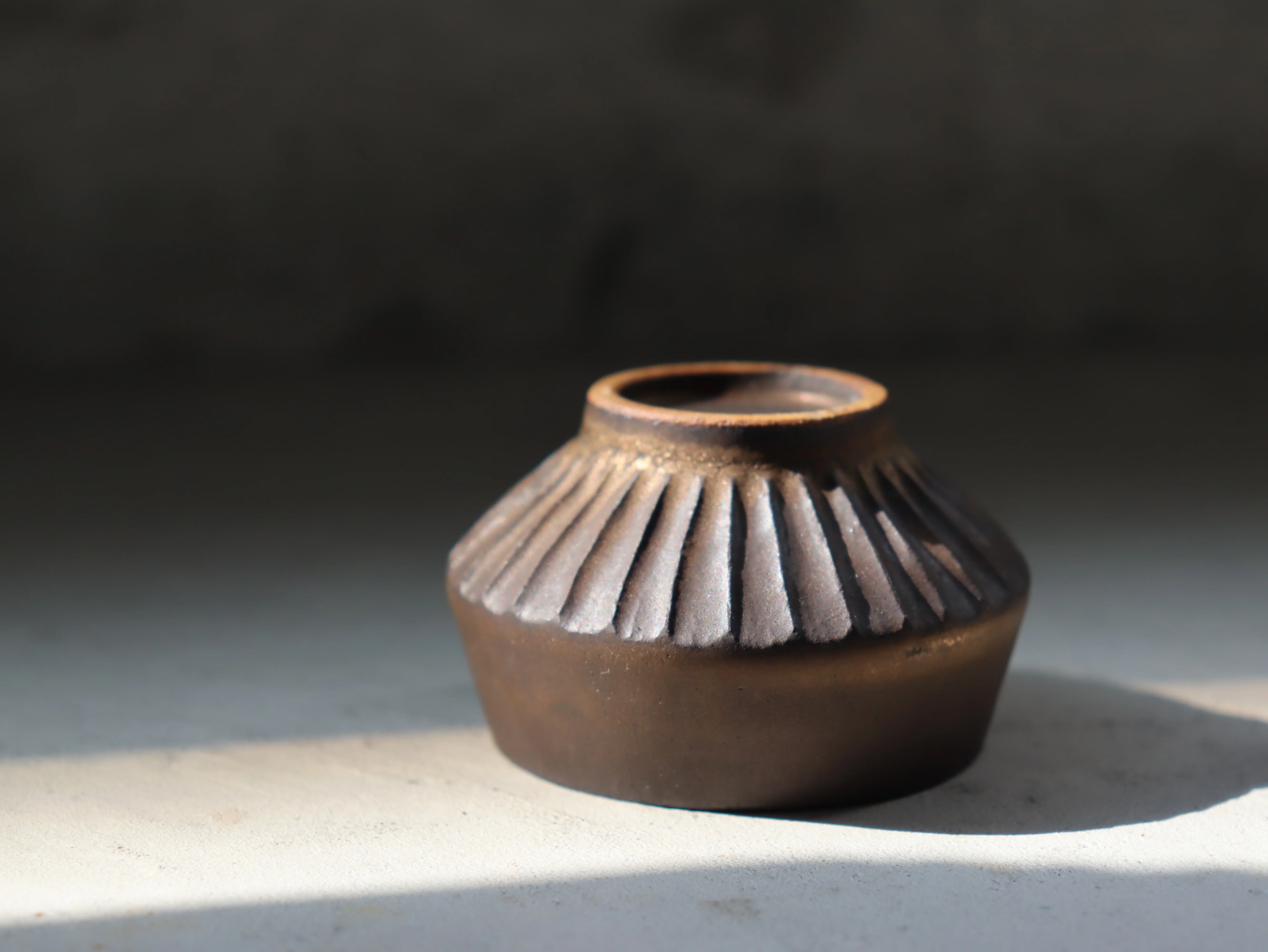 Emui: Handmade Bronzed Guinomi Cup - Image 4