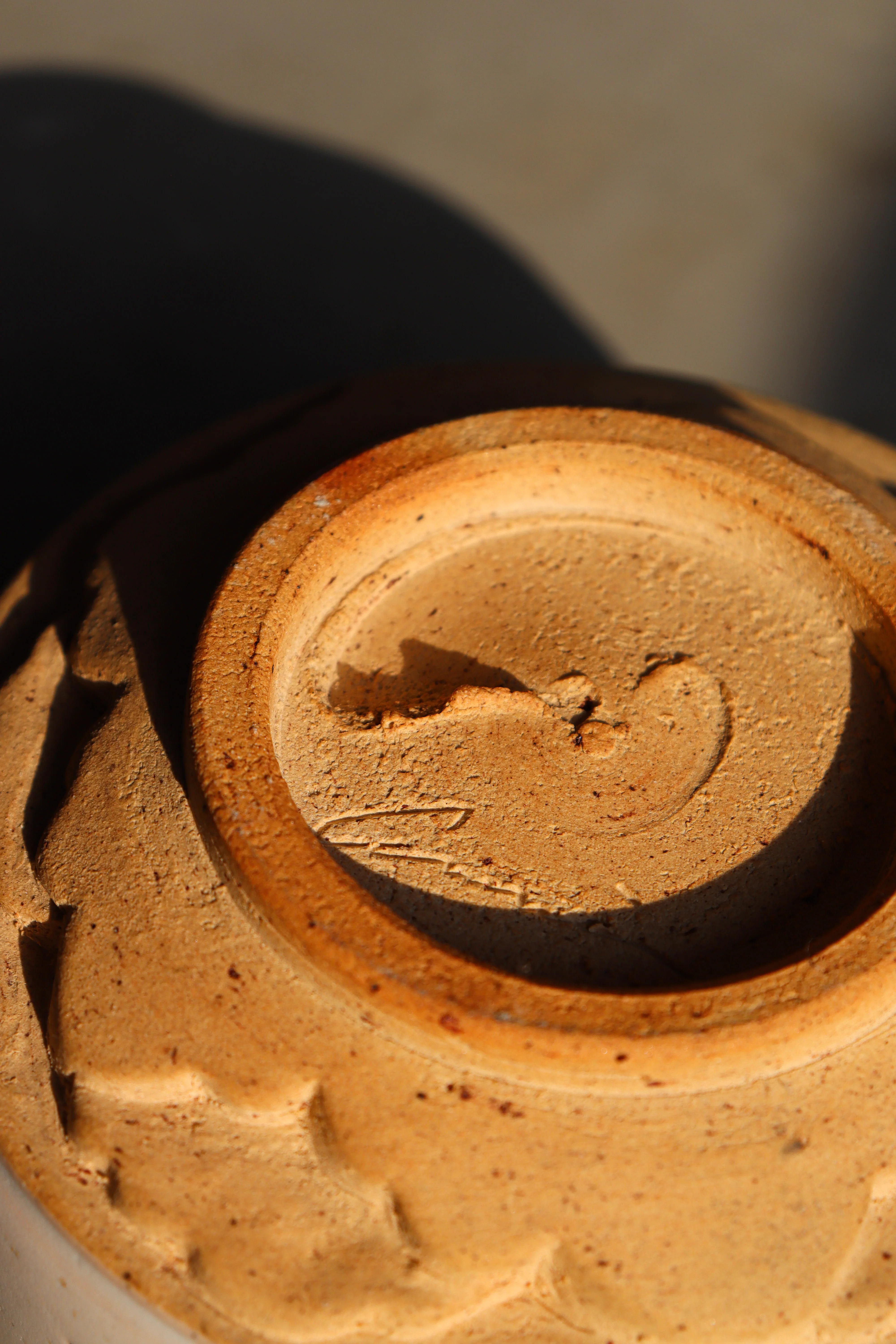 Emui: Handmade Matcha Bowl Hakuto 白灯 (White Lantern) - Flower - Image 3