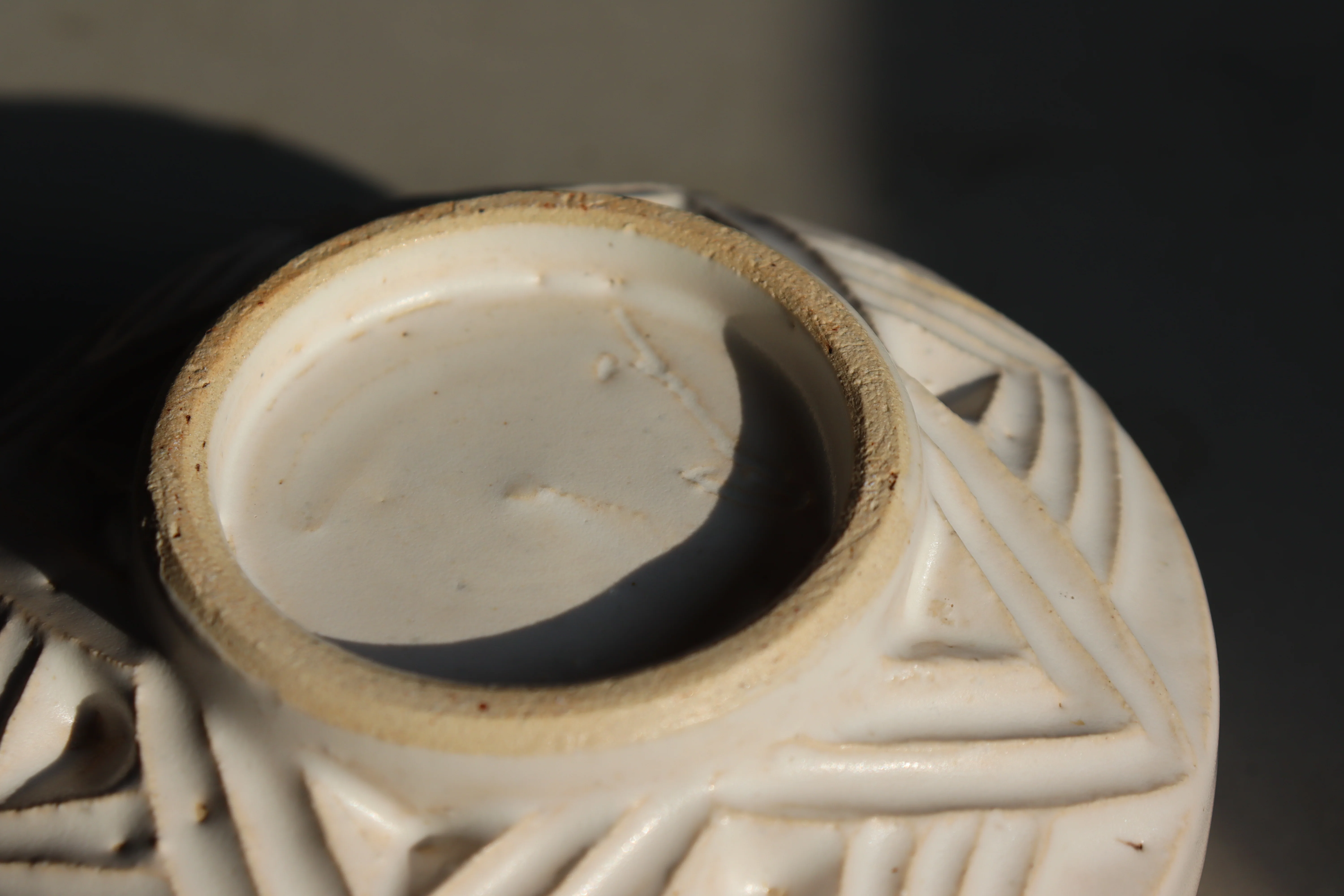 Emui: Handmade Matcha Bowl Hakuto 白灯 (White Lantern) - Star - Image 4