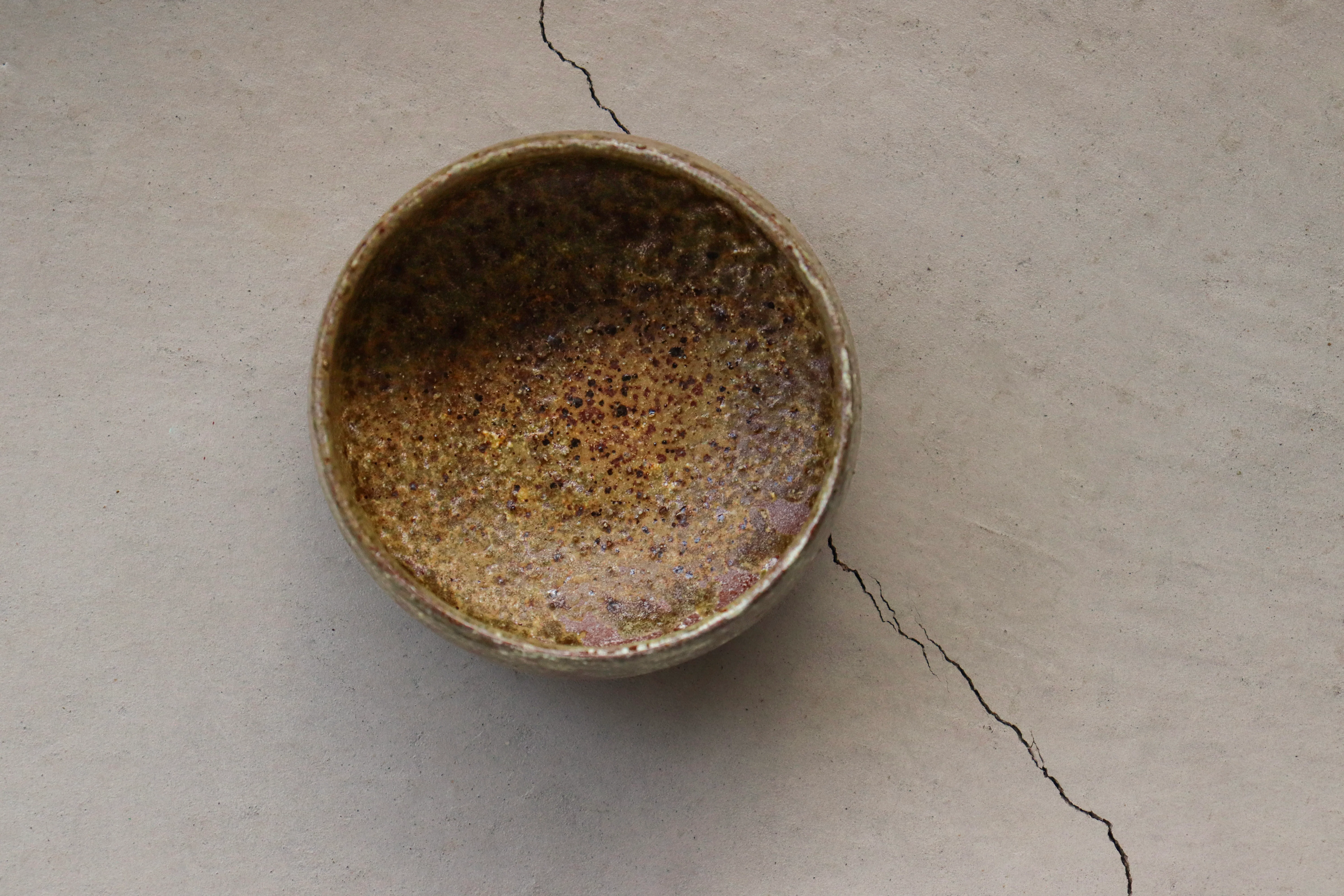 Emui: Handmade Matcha Bowl Kogaregasumi 焦霞 (Autumn Ember) - Image 4