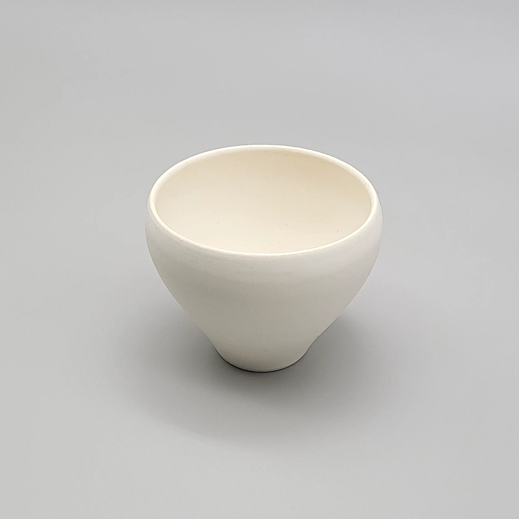 Emui × YUNOMI / HAKU(Handmade Ceramic / 桐箱入りユノミオリジナル)