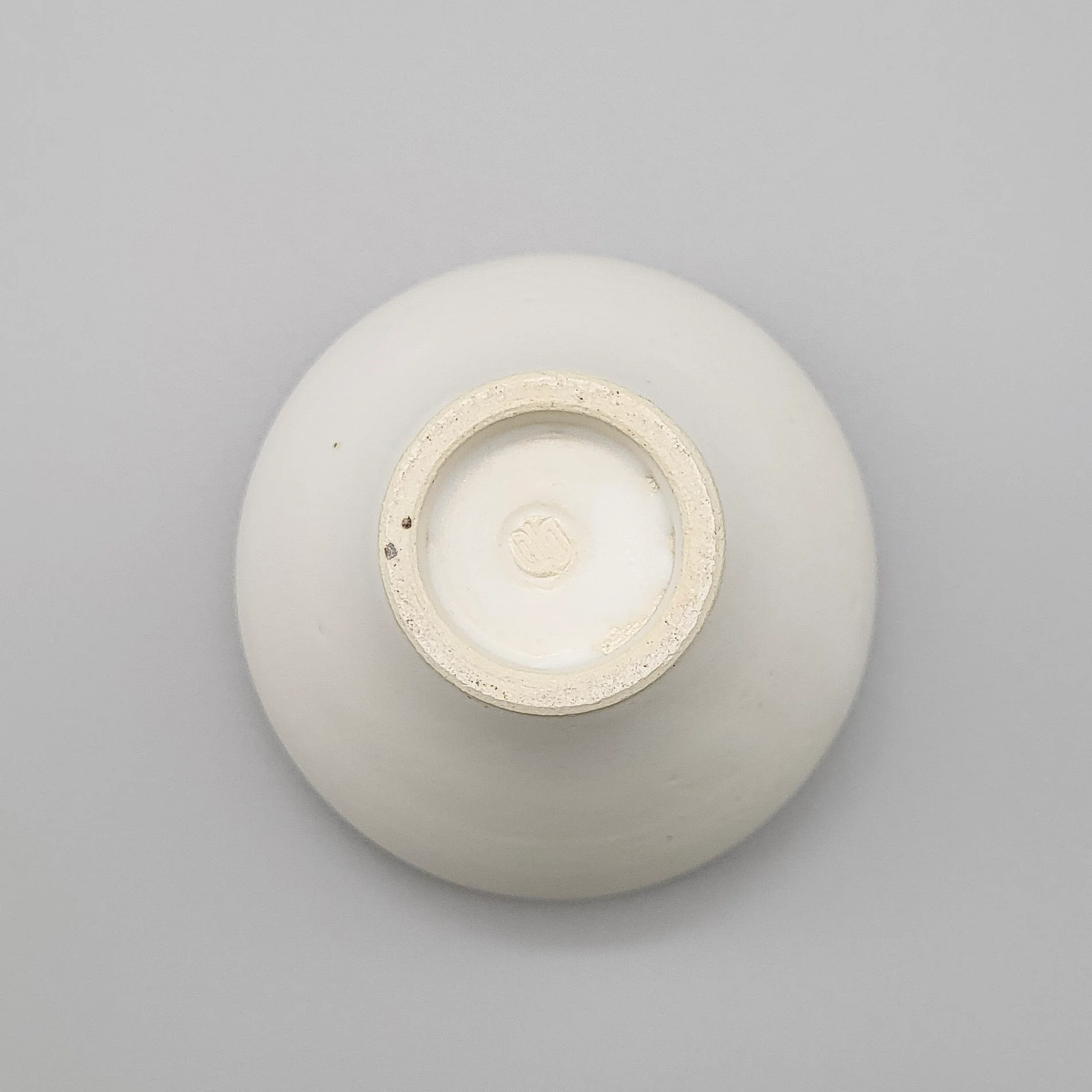 Emui × YUNOMI / HAKU(Handmade Ceramic / 桐箱入りユノミオリジナル) - Image 4
