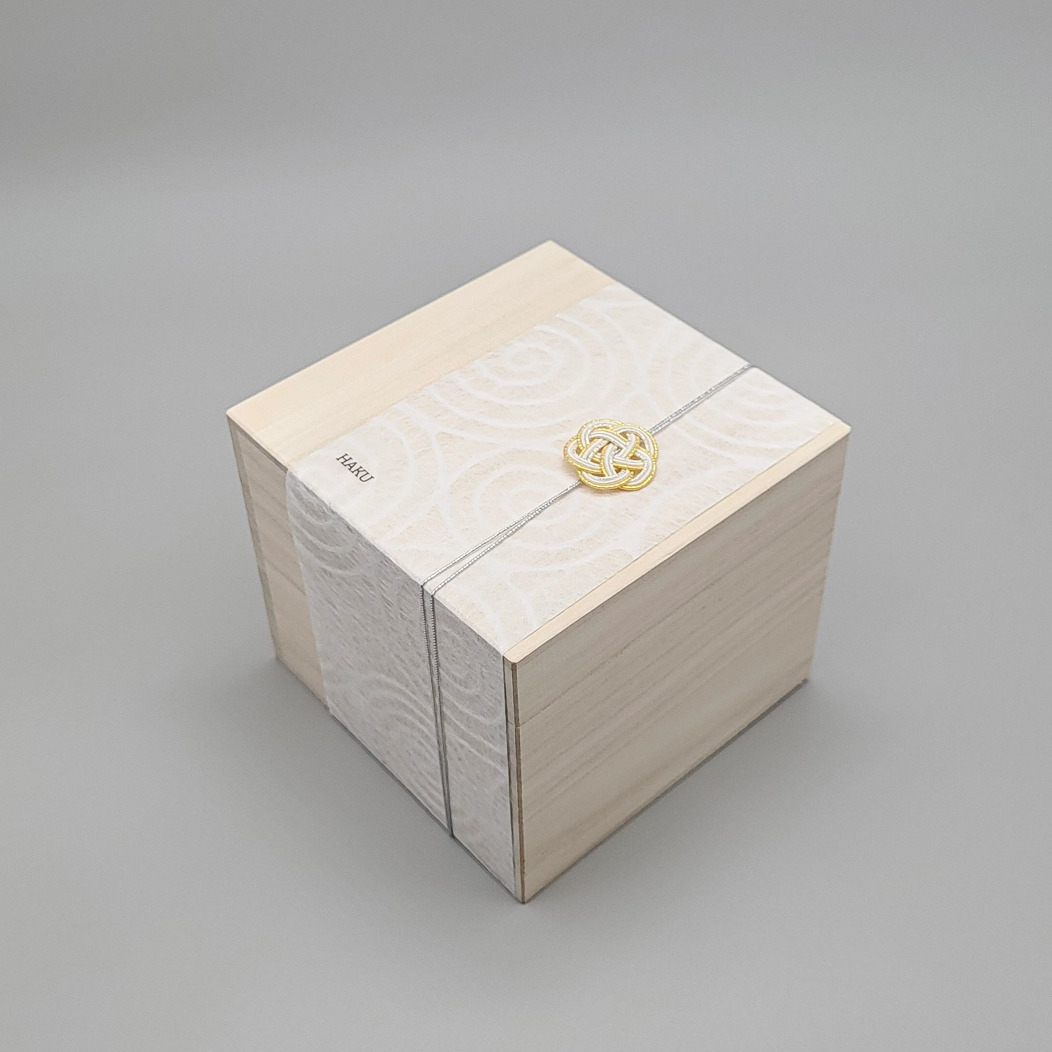 Emui × YUNOMI / HAKU(Handmade Ceramic / 桐箱入りユノミオリジナル) - Image 8