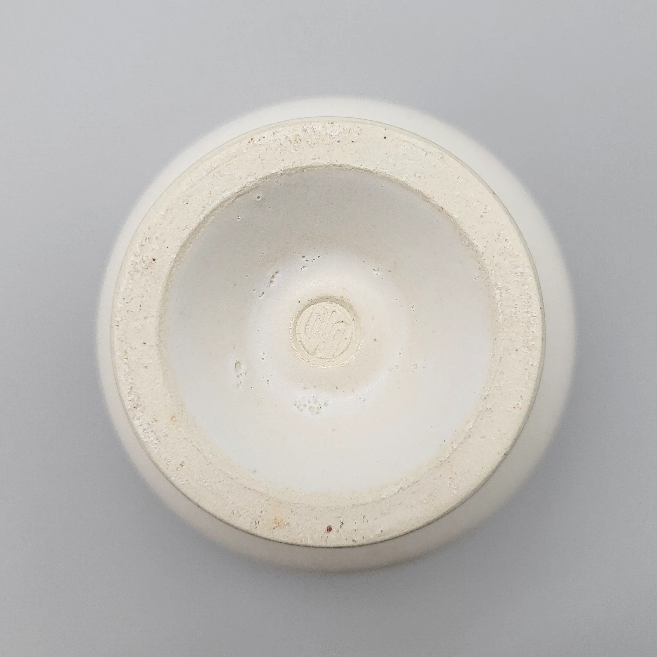 Emui × YUNOMI / HAKU Goblet(Handmade Ceramic / 桐箱入りユノミオリジナル) - Image 3