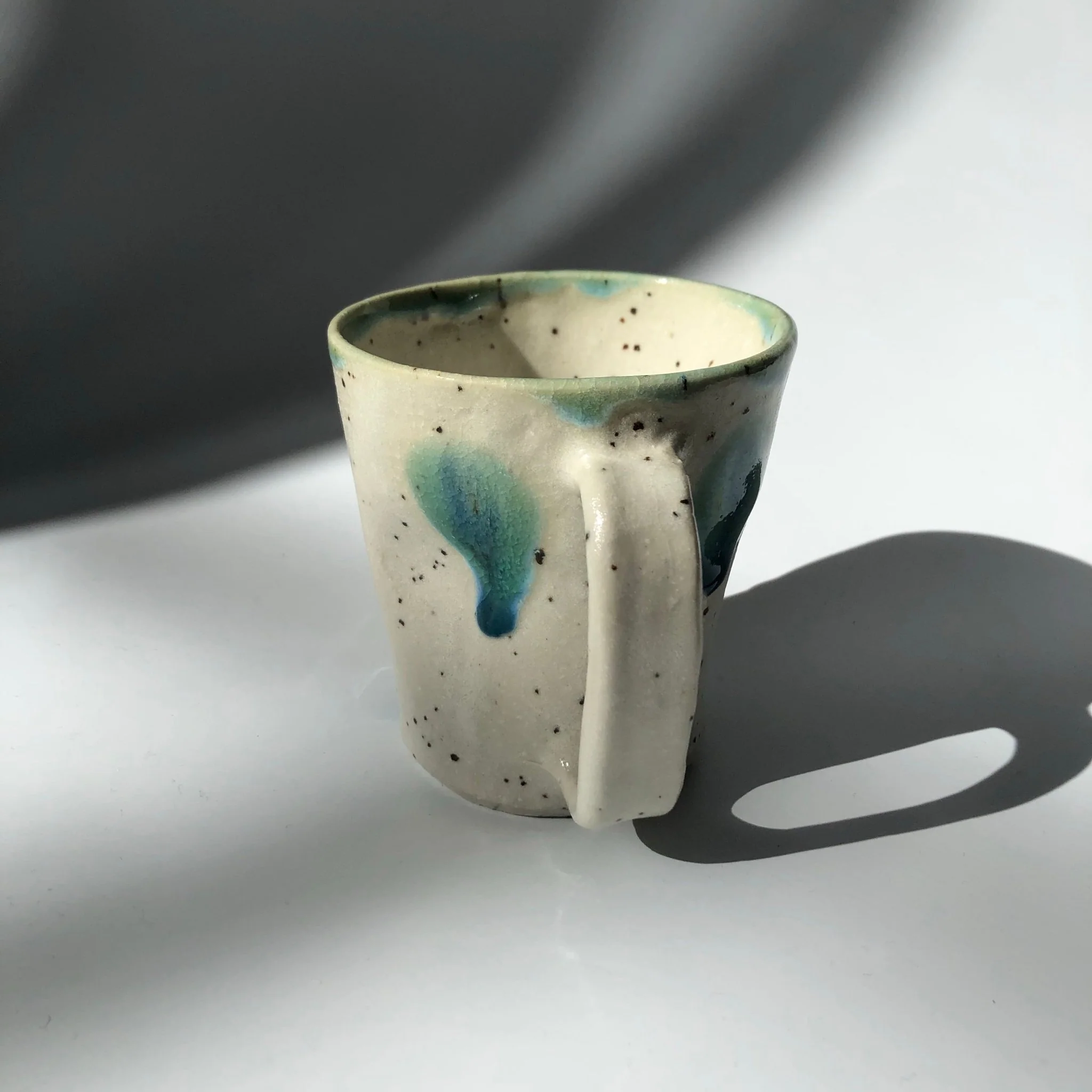 Hiroshi Hirai: Heart Shaped Mug Cup, Green Accents - Image 6