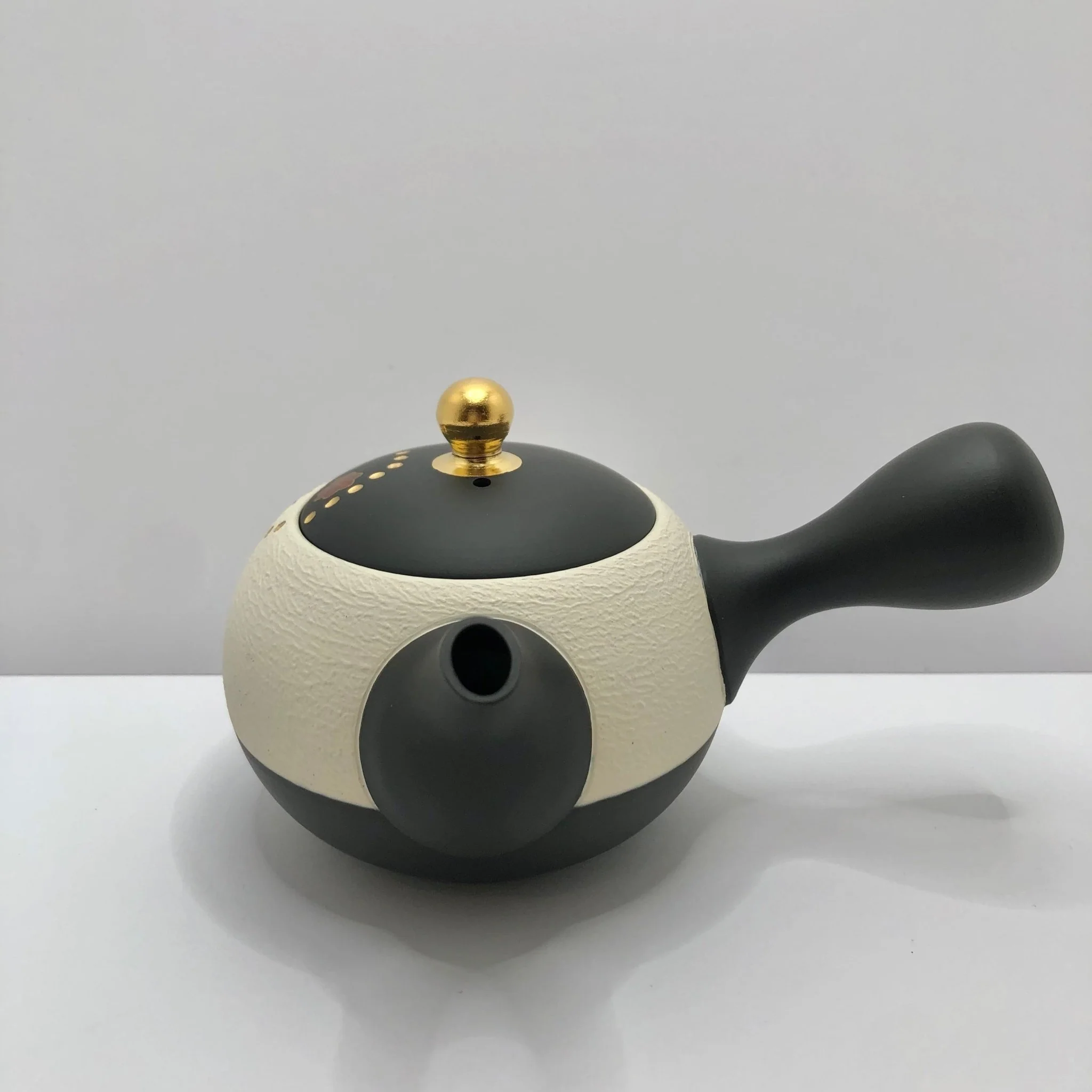 Shouhou Kiln: Tokoname Kyusu Golden Autumn Leaves 200 ml 金彩紅葉桜/昭萠 - Image 2