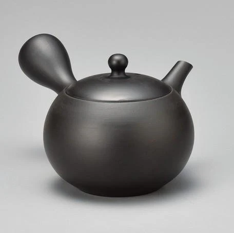 Jinsui Kiln Y869: Komaru - Tokoname Kyusu Tea Pot (180 cc, Black, Yamaki Ikai) 常滑・人水・コマル・黒