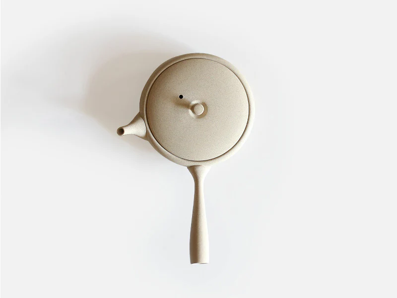 Jinsui Kiln: TOKI - KINARI, Flat Tokoname Kyusu Tea Pot (80ml) - Image 4