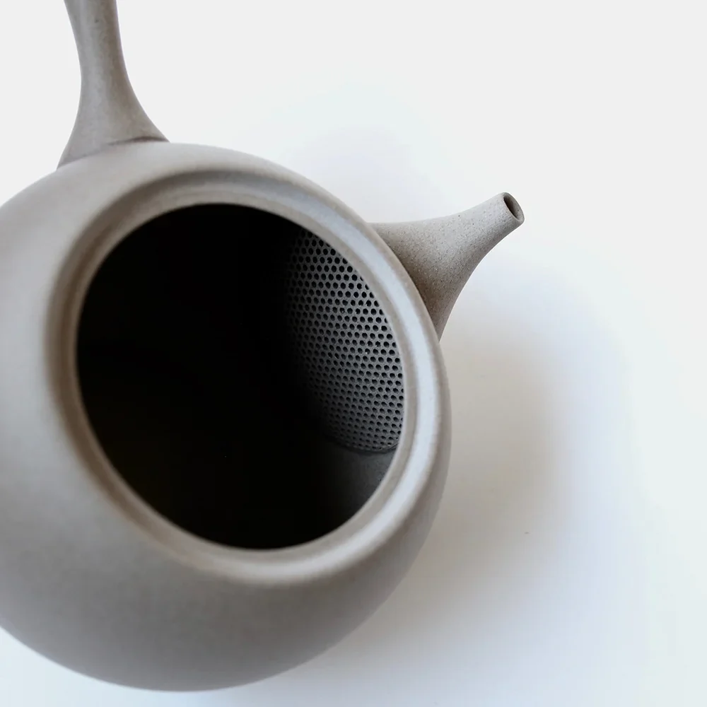 Jinsui Kiln: TOKI maru - SHIROHAI, Round Tokoname Kyusu Tea Pot (290ml, Gray) - Image 3