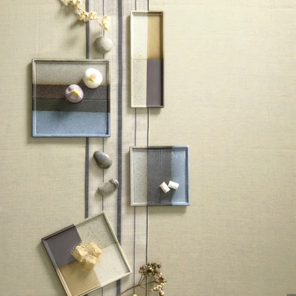 Kanesho Toki: Blue Woven Pattern Plate / 錦織 角皿 - Image 4