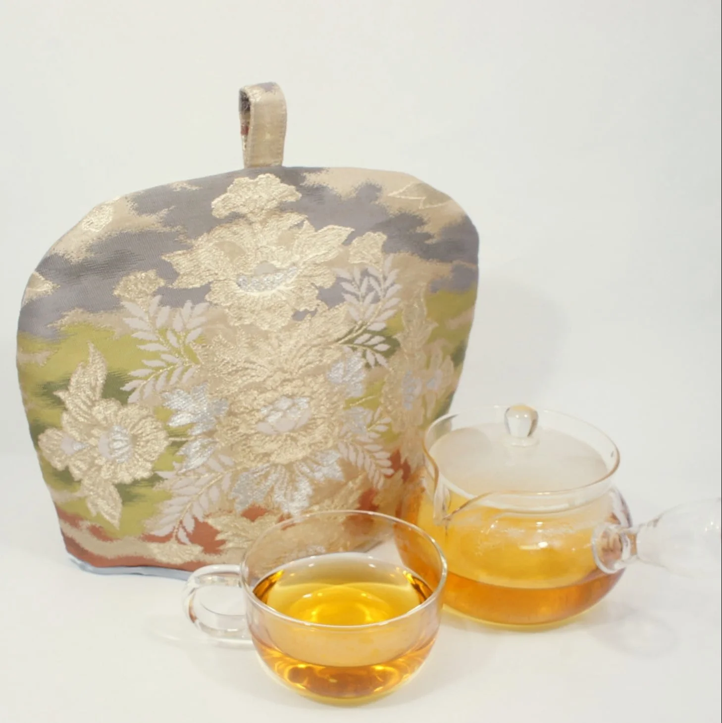 Kimono Sash Tea Cozy #2: Peony (silver lining) by mami.mano