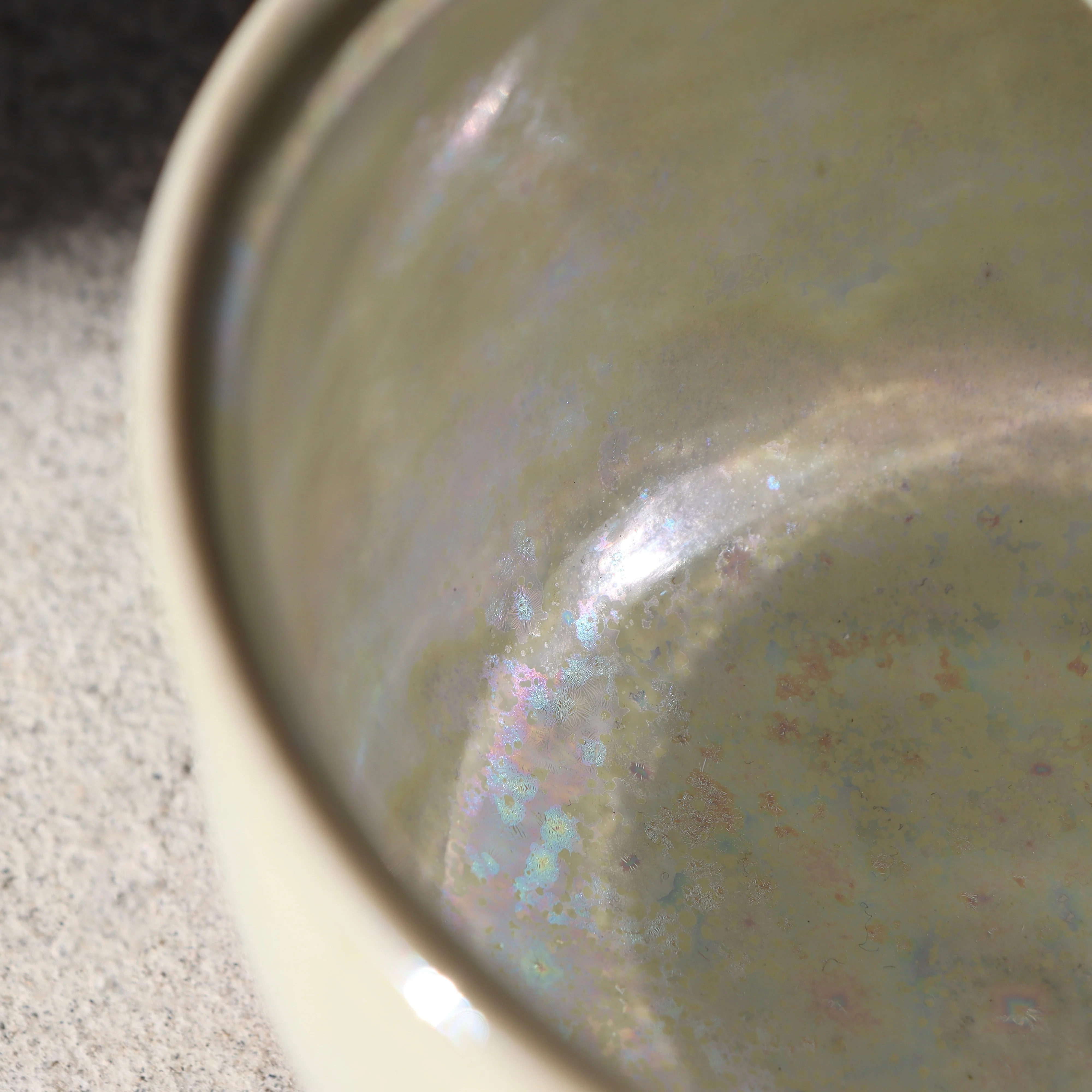 Kiwakoto Suikaen Matcha Pouring Bowl Pearl パール片口抹茶碗 - Image 3