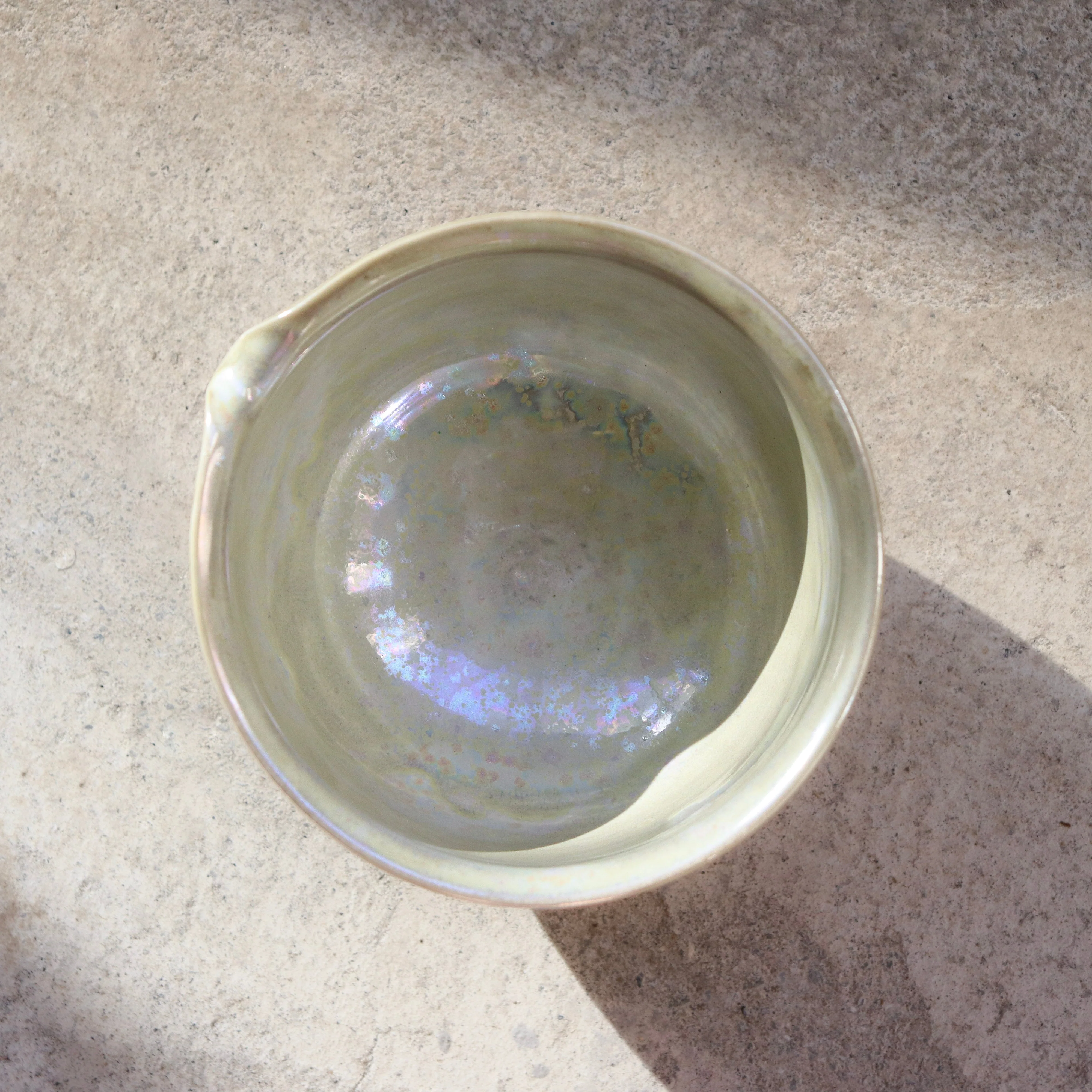 Kiwakoto Suikaen Matcha Pouring Bowl Pearl パール片口抹茶碗 - Image 5