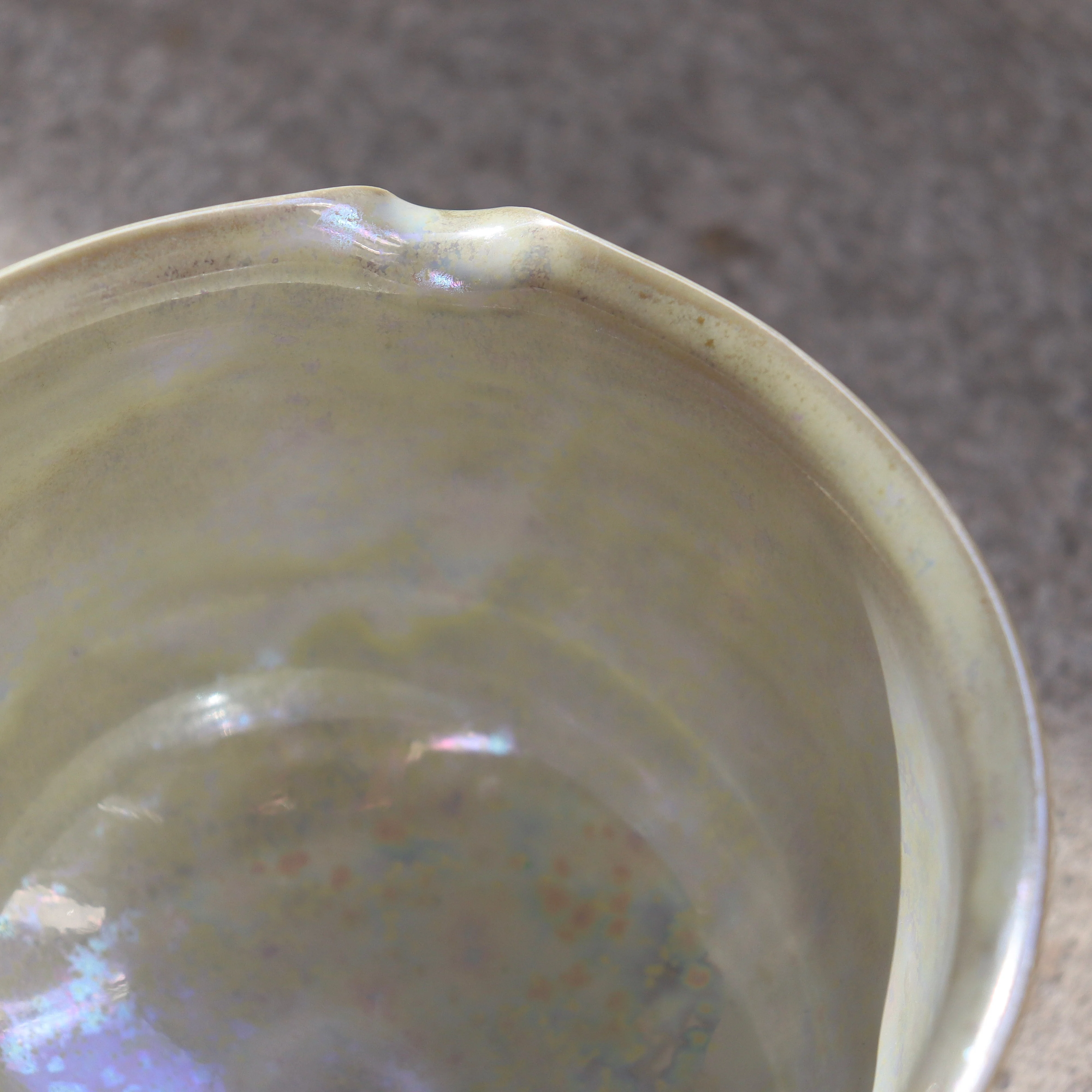 Kiwakoto Suikaen Matcha Pouring Bowl Pearl パール片口抹茶碗 - Image 6