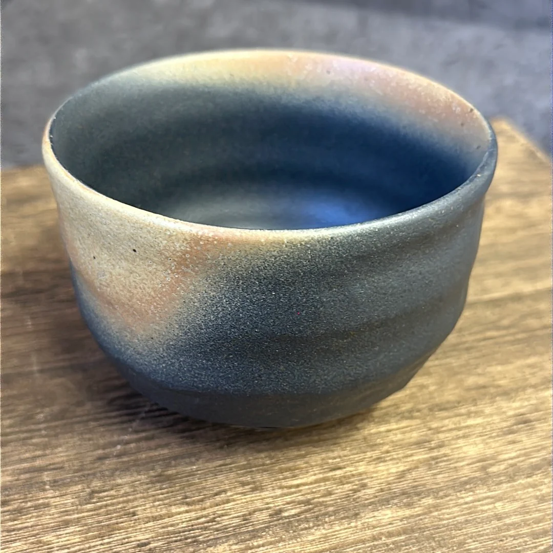 Kizoku Club: Black Bizen-yaki Mini Matcha Bowl - Image 11