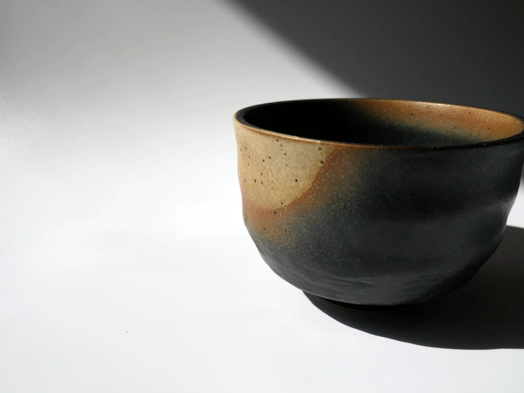 Kizoku Club: Black Bizen-yaki Mini Matcha Bowl - Image 5