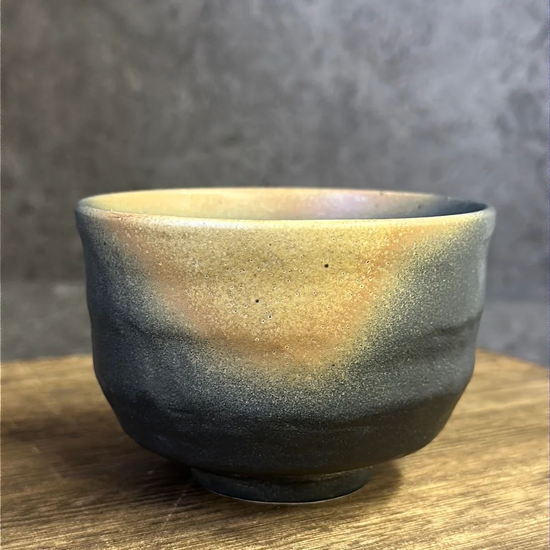 Kizoku Club: Black Bizen-yaki Mini Matcha Bowl - Image 8