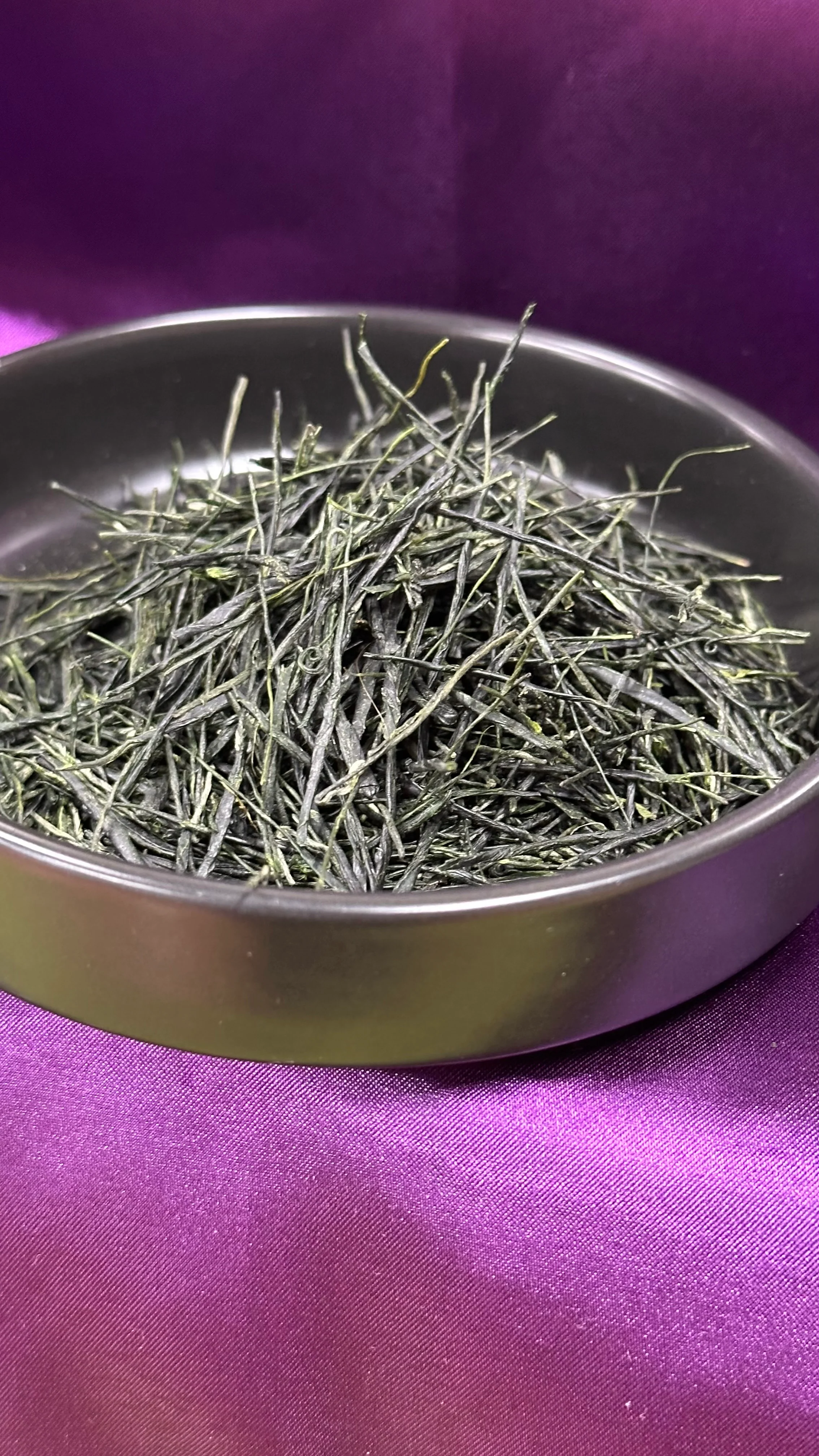 #0586.S5 Limited Edition Temomicha Handrolled Tea by Award Winning Tea Farmer Nagata Hideki - Image 4
