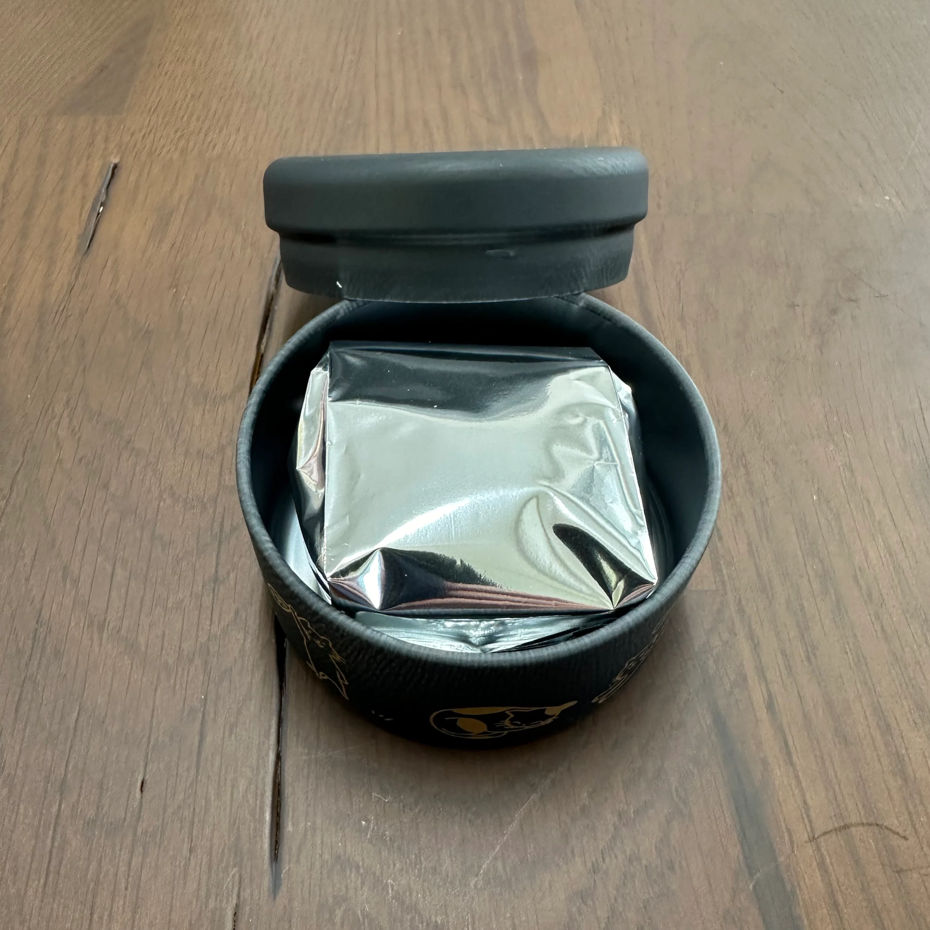 10808: Matcha Bags, Aluminum Foil Gusset-style (150 mm length, 30-50g matcha, procured in 1-2 weeks if not in stock) - Image 2