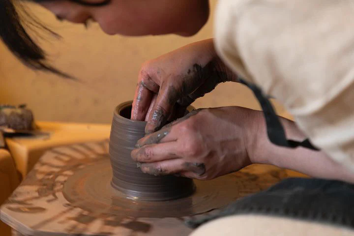 Mayako Nagasawa Round Tea Cup - Image 8