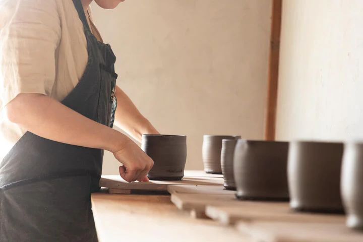 Mayako Nagasawa Round Tea Cup - Image 9