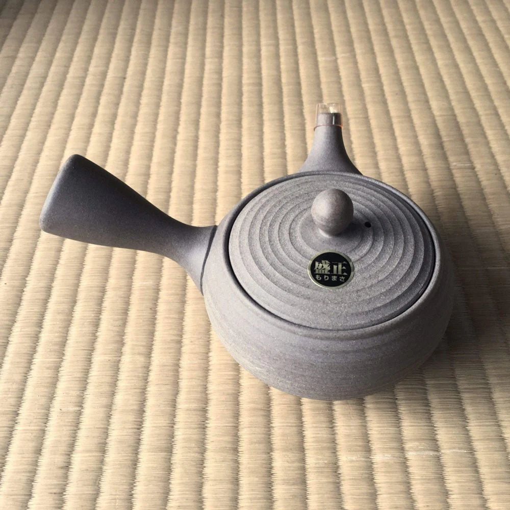 Morimasa Kiln (Y428): Yakijime Tokoname Kyusu Tea Pot (260 ml) - Image 4
