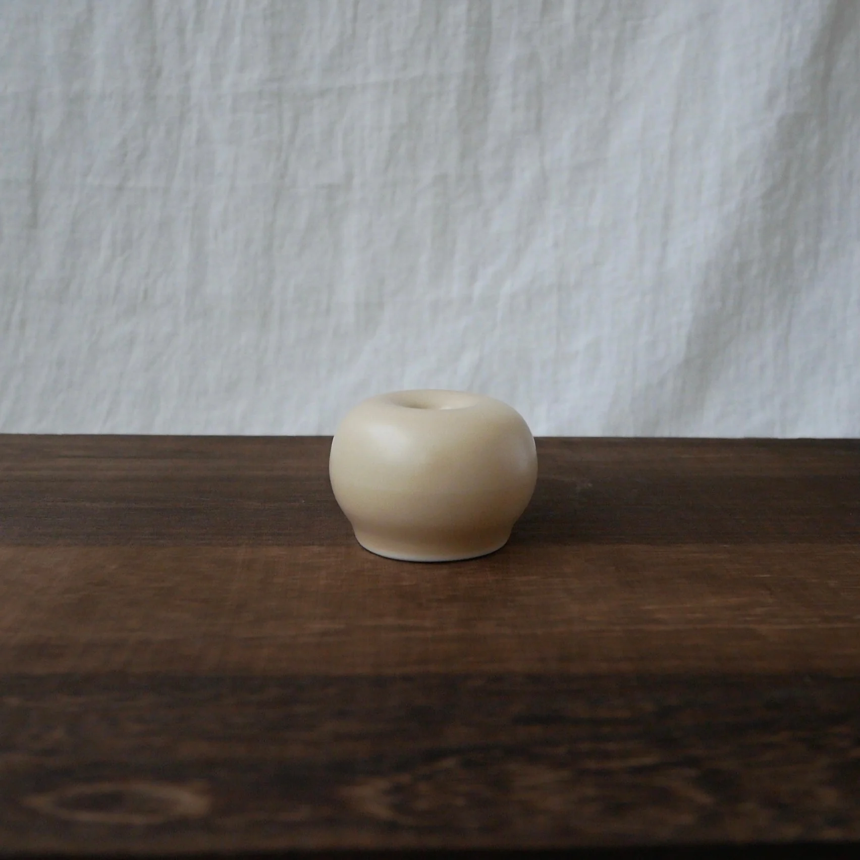 Origami Tea - Modern Whisk Stand, Beige 茶筅立てベージュ - Image 4