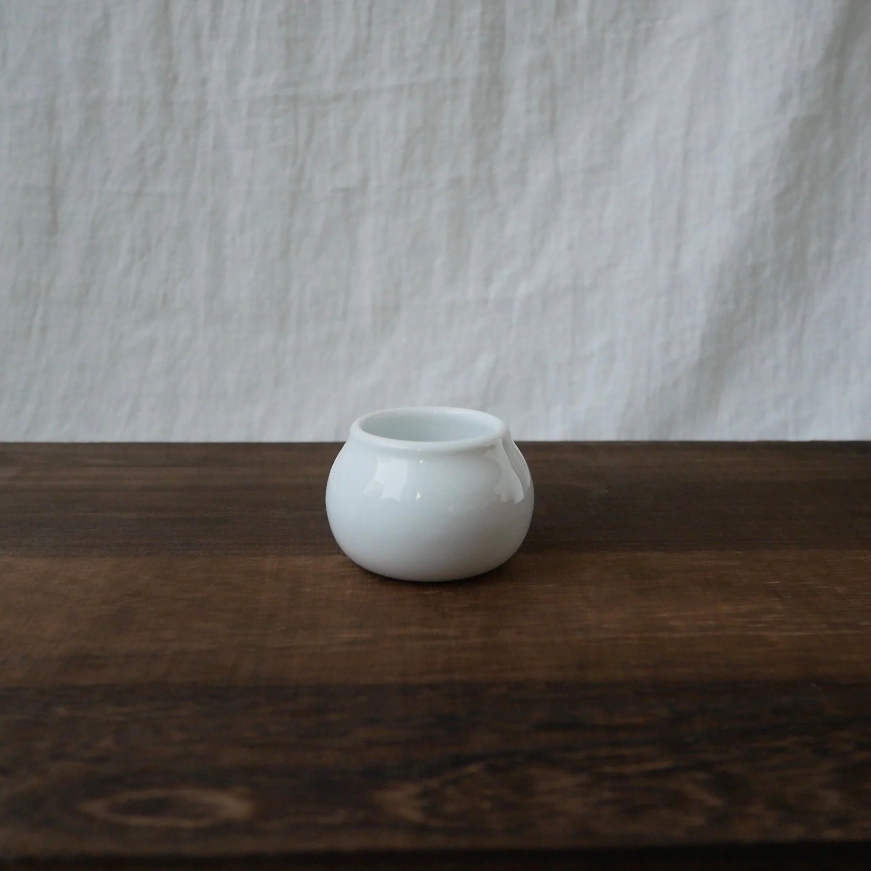Origami Tea - Modern Whisk Stand, Porcelain White 茶筅立て白磁 - Image 6