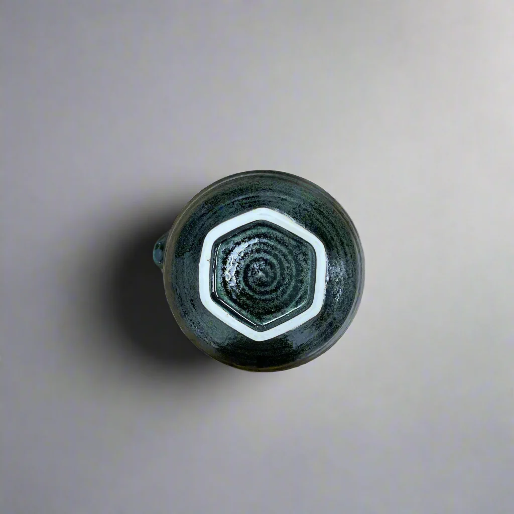 Seiangama: Hagi Irabo Matcha Bowl with Pouring Lip 萩イラボパーティー抹茶碗 - Image 4