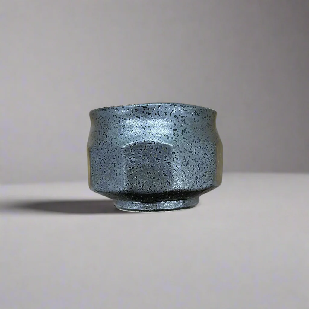 Seiangama: Handmade Mino-yaki Guinomi Cup 5 Piece Set with Wooden Box 手造り五様ぐい呑揃 - Image 5