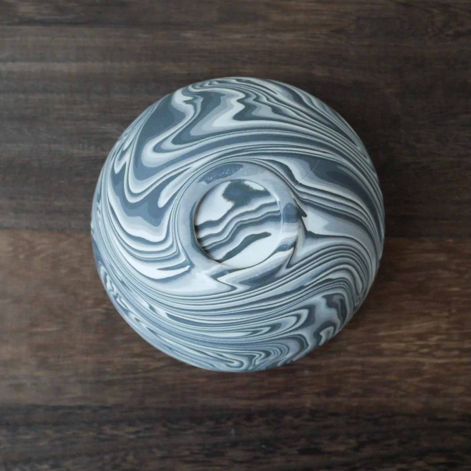 Shinro Yamamoto: Marble Porcelain Matcha Bowl (SOLD OUT) - Image 6