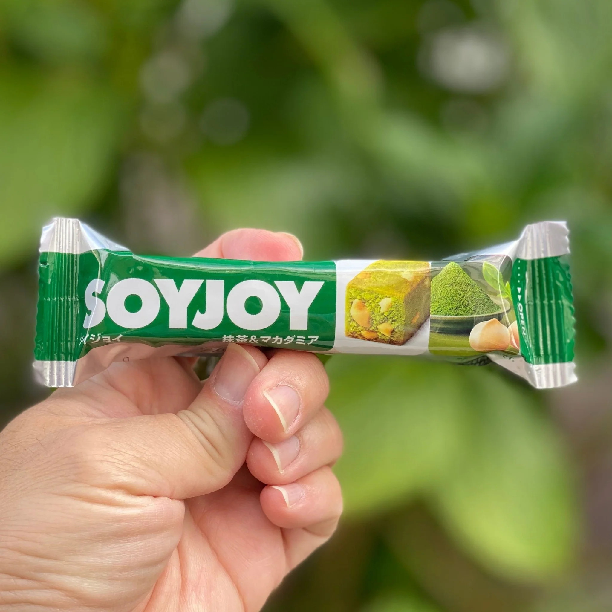 SOYJOY Breakfast Bar Matcha & Macademia Nuts