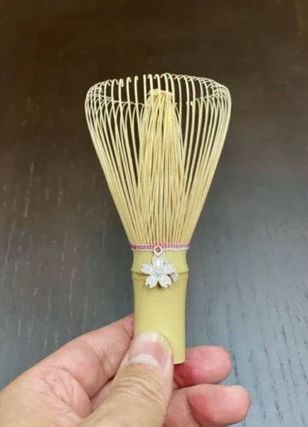 Suikaen: Chasen Matcha Whisk, Laughter (Pink Emi, 笑) - Image 3