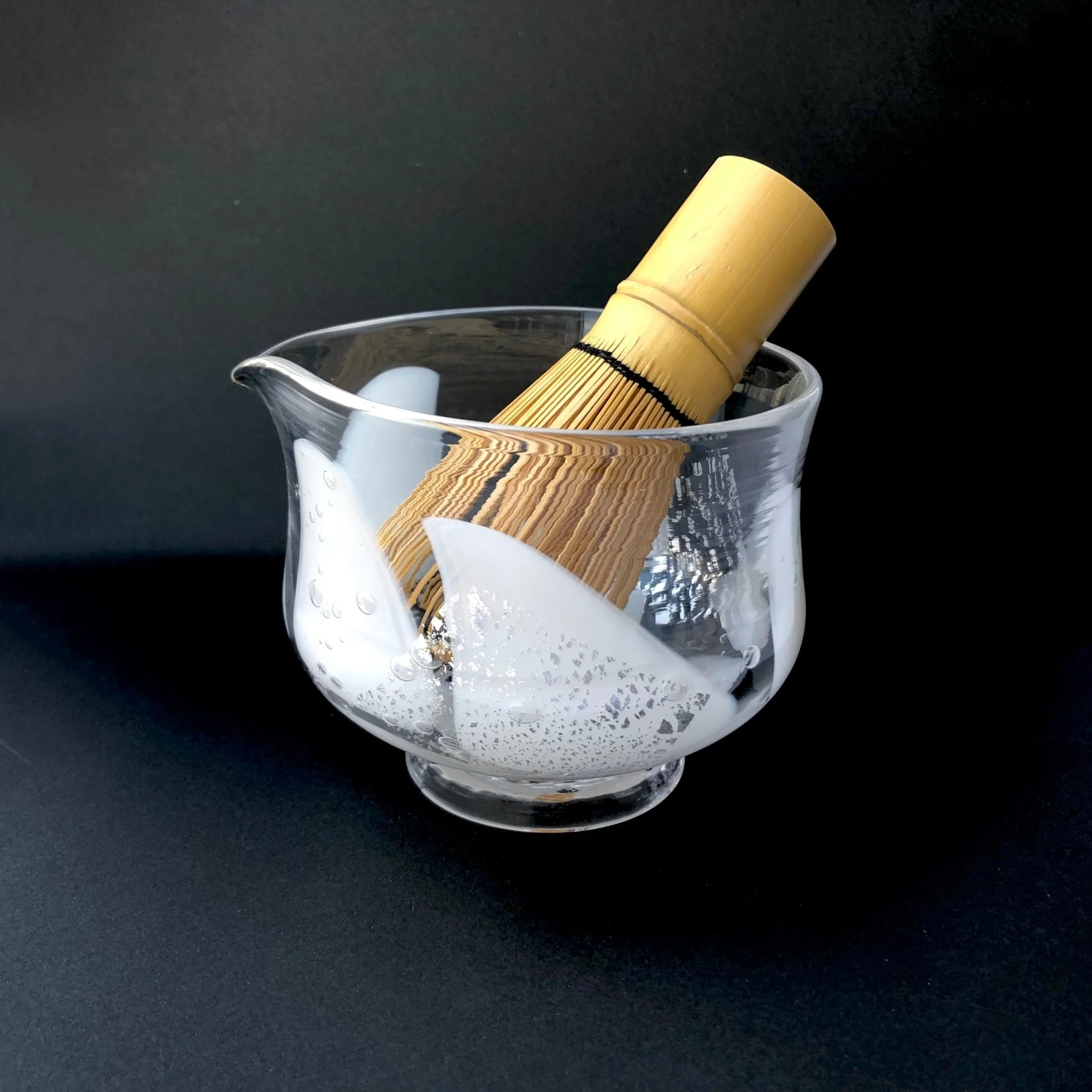 Suikaen: Crystal Series (Katakuchi Chawan Glass Matcha Bowl with Spout ) - Image 2