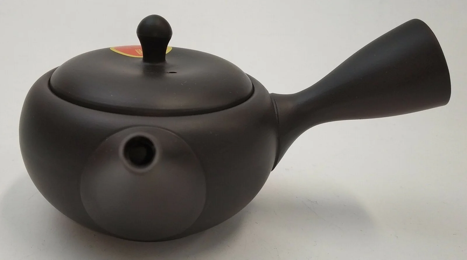Takasuke Kiln (Y115) 高資陶苑: Tokoname Kyusu Tea Pot, Black, Kikumaru Ceramic Mesh Strainer 250 ml - Image 3