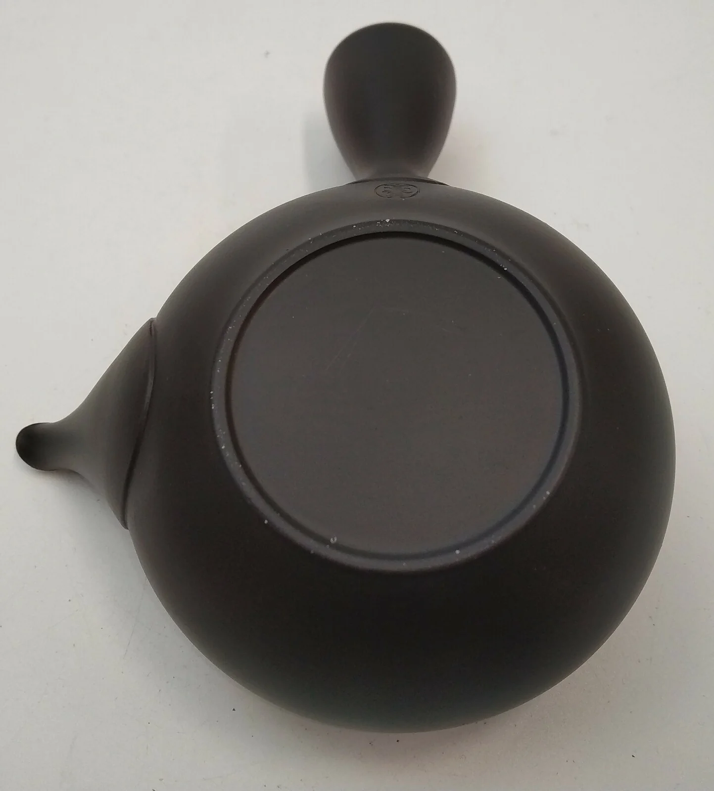 Takasuke Kiln (Y115) 高資陶苑: Tokoname Kyusu Tea Pot, Black, Kikumaru Ceramic Mesh Strainer 250 ml - Image 7