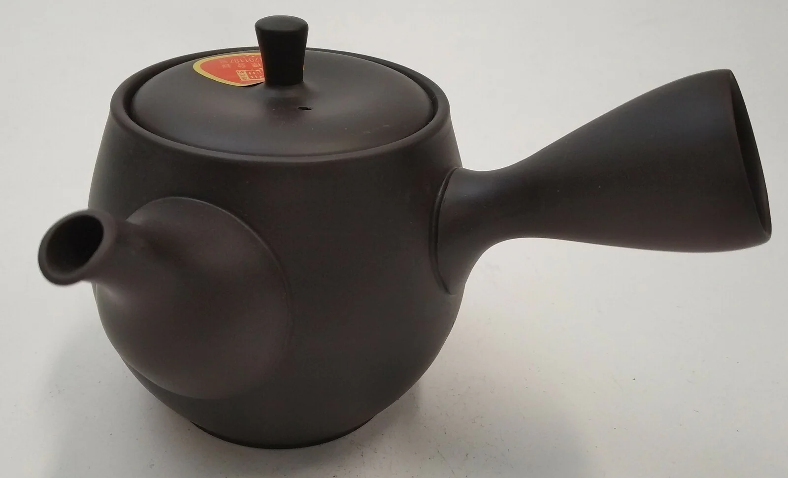 Takasuke Kiln (Y117) 高資陶苑: Tokoname Kyusu Tea Pot, Black, Urigata Ceramic Mesh Strainer 300 ml - Image 4