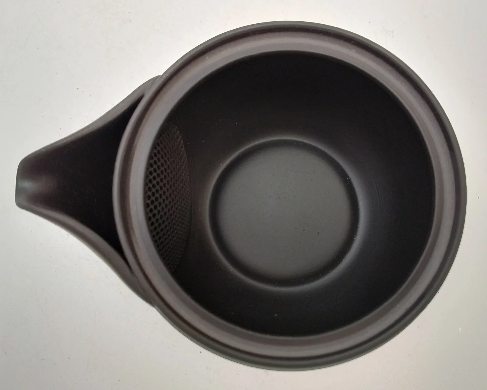 Takasuke Kiln (Y122) 高資陶苑: Tokoname Hohin Tea Pot, Black, Ceramic Mesh Strainer 160 ml - Image 3
