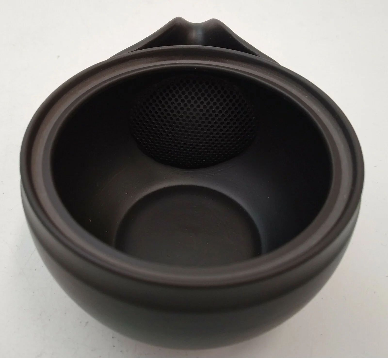 Takasuke Kiln (Y122) 高資陶苑: Tokoname Hohin Tea Pot, Black, Ceramic Mesh Strainer 160 ml - Image 5