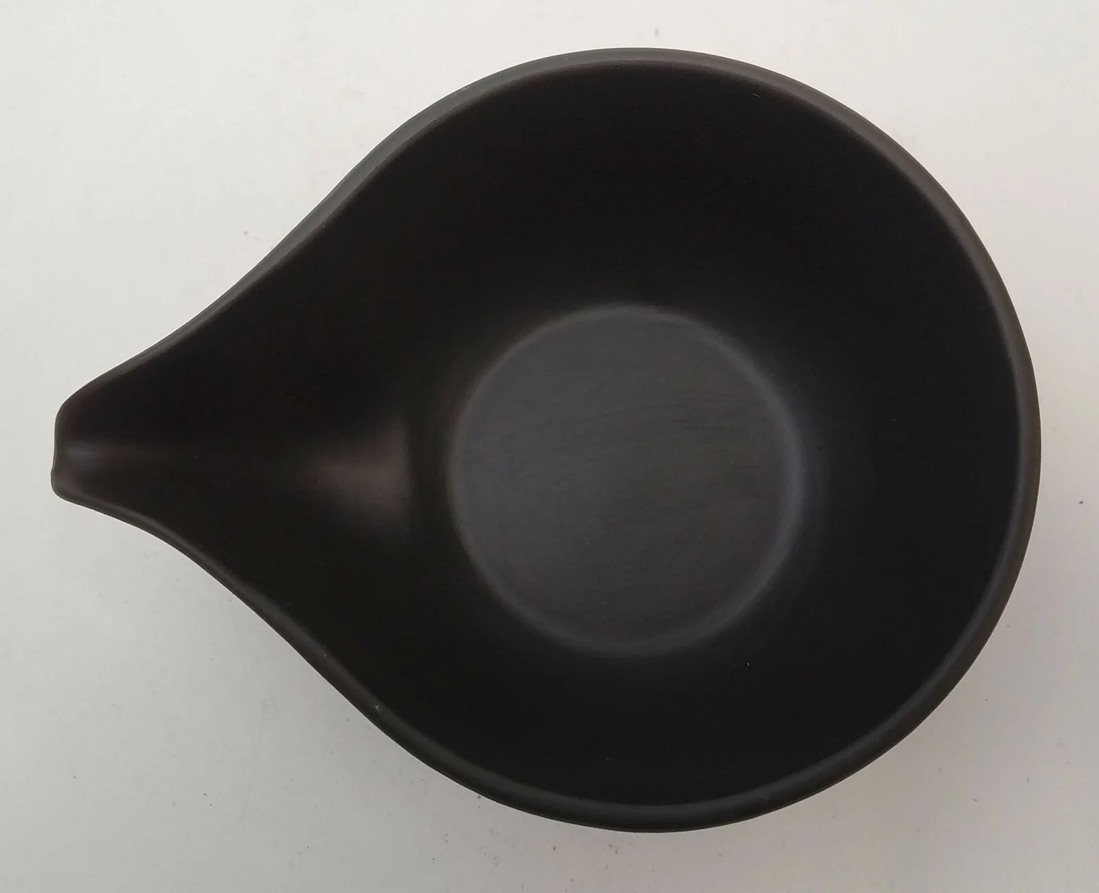 Takasuke Kiln (Y123) 高資陶苑: Tokoname Yuzamashi Cooling Bowl, Black, 160 ml - Image 2