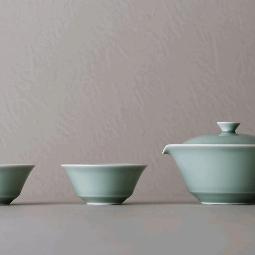 WDH - Hasamiyaki Porcelain Blue Houhin Tea Set (Pot + 2 Cups) - Image 2