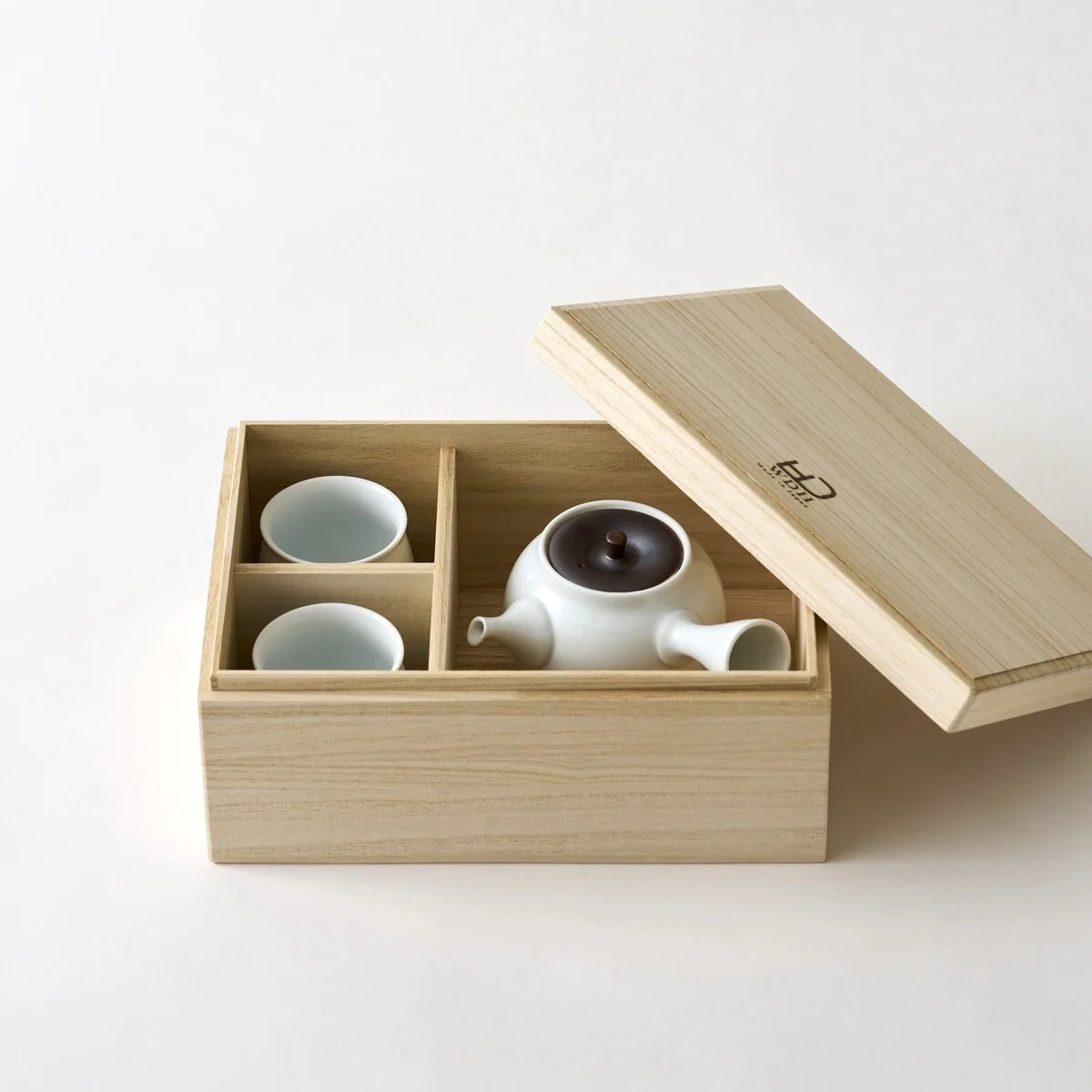 WDH - Hasamiyaki Porcelain White Kyusu Tea Set (Pot + 2 Cups) - Image 2