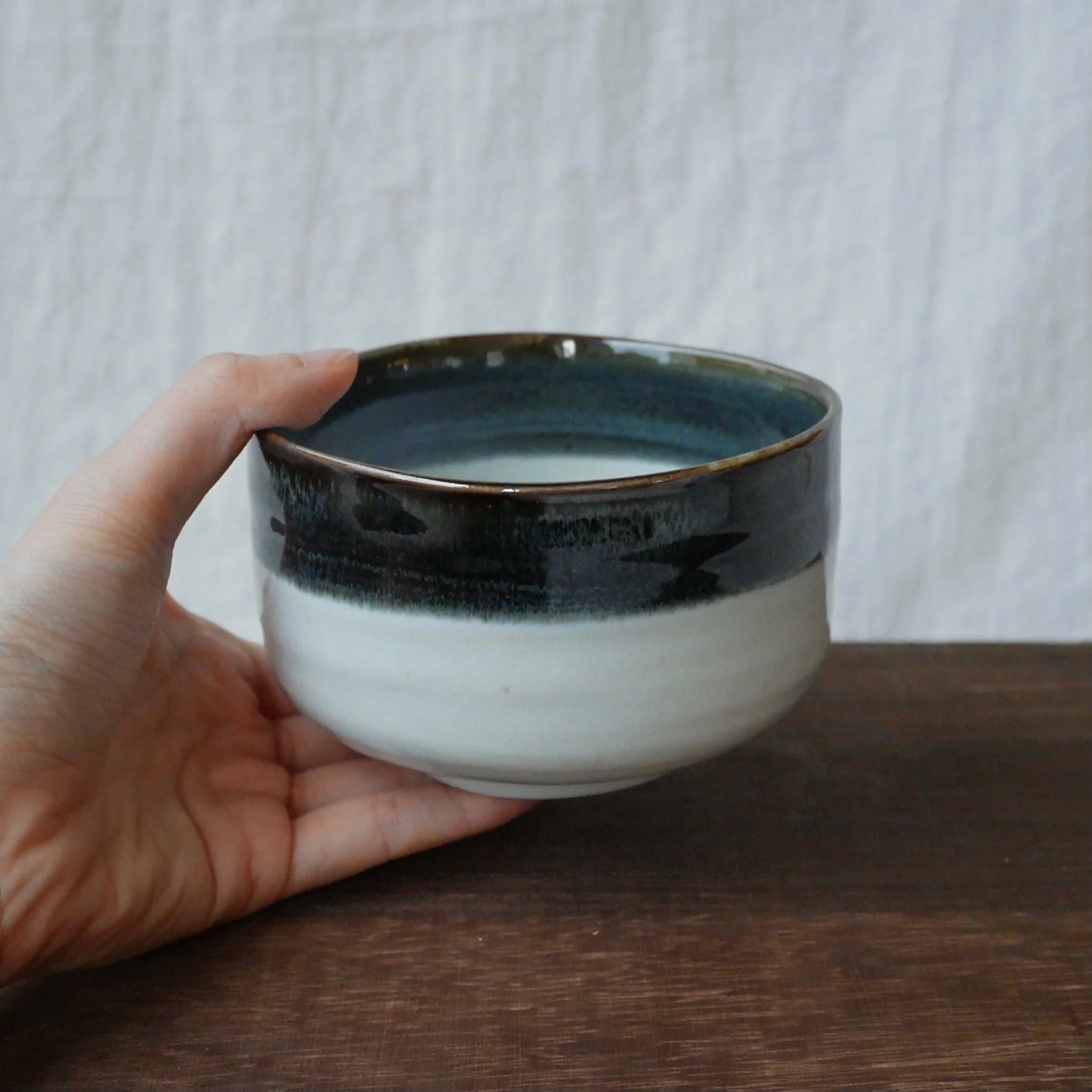 Yamaki Ikai : Karamine Kiln - Blue Yohen Matcha Tea Bowl (Small) 唐峰紺窯変抹茶碗 - Image 3