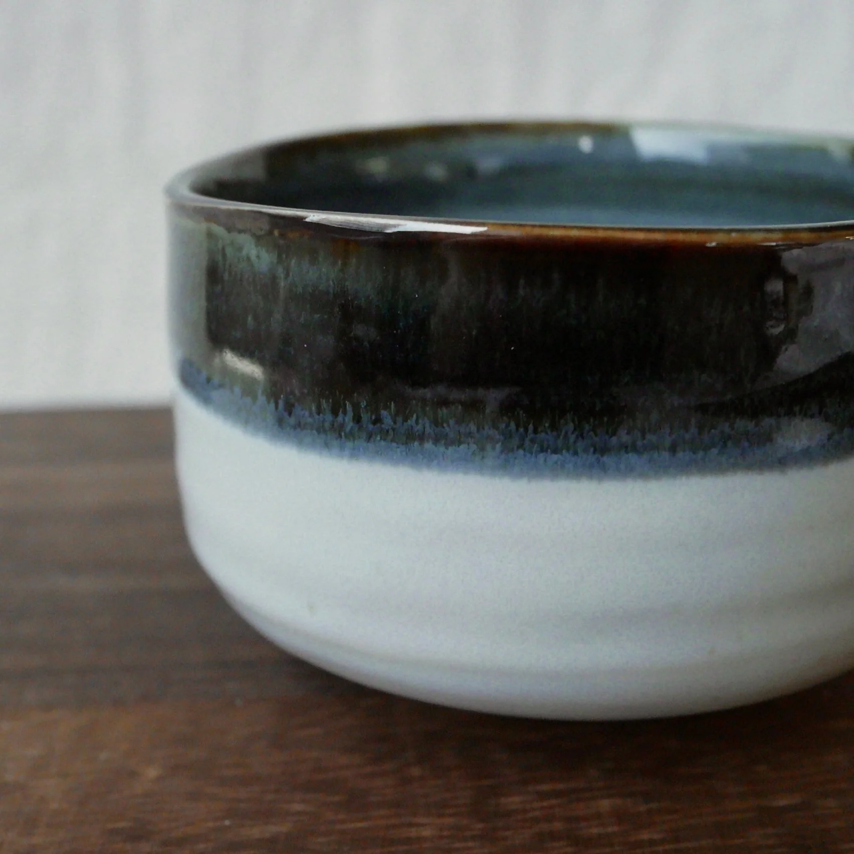 Yamaki Ikai : Karamine Kiln - Blue Yohen Matcha Tea Bowl (Small) 唐峰紺窯変抹茶碗 - Image 6