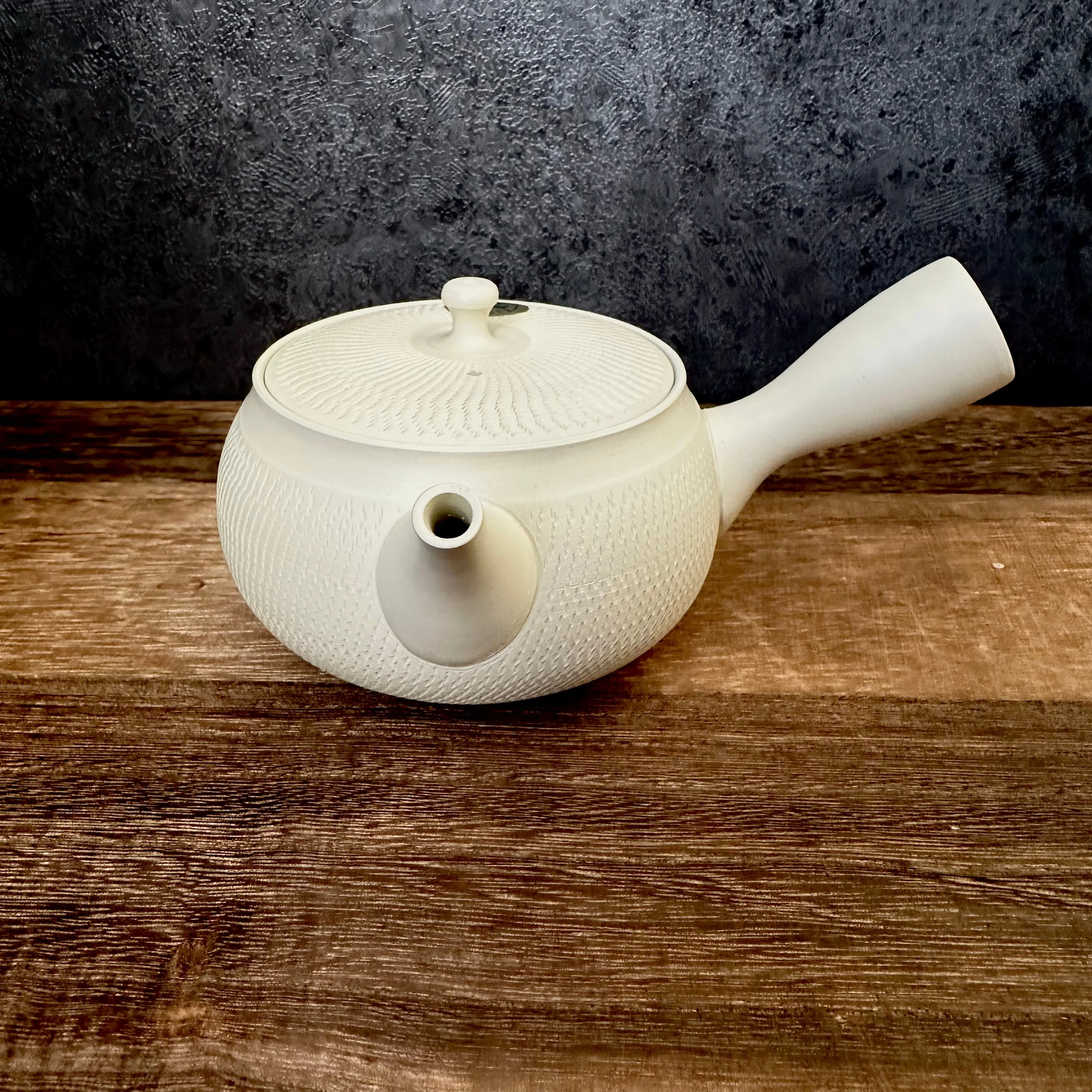 Yamaki ikai (Tousen): Tokoname White Kyusu Tea Pot 常滑 陶仙ホワイト急須 - Image 7