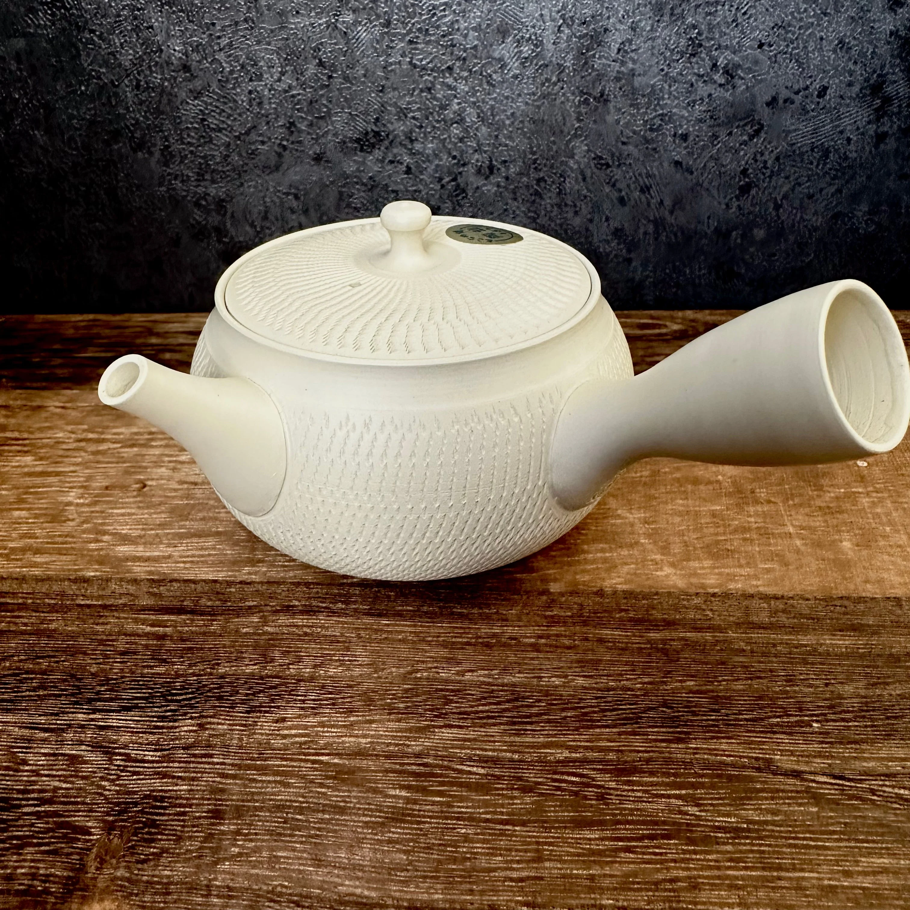 Yamaki ikai (Tousen): Tokoname White Kyusu Tea Pot 常滑 陶仙ホワイト急須 - Image 9