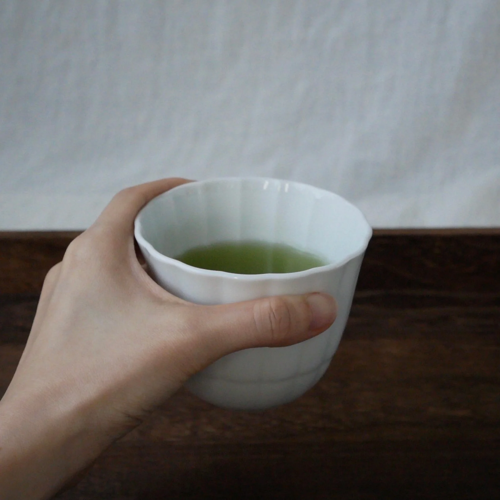 Yamani - Miyama Tableware: Yunomi Tea Cup Suzune (7.5 cm tall), White Color - Image 3