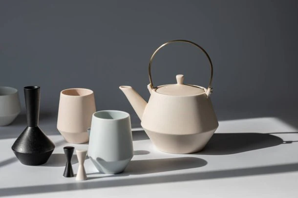 Yamatsu Kiln (Minoyaki, Gifu): Minimalist Frustum Yunomi Tea Cup, Pale blue - Image 3